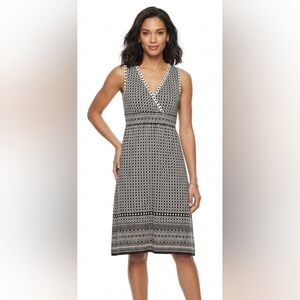 Max Edition Black & Cream Sleeveless V-Neck Midi Dress Size XL